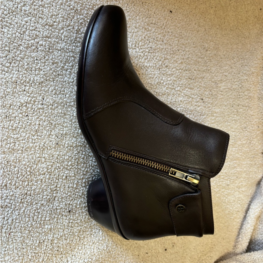 NATURALIZER Haley Ankle Bootie sz 7.5 women's - Picture 16 of 16